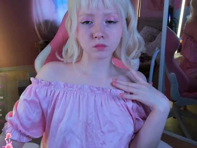 DollRose from BongaCams