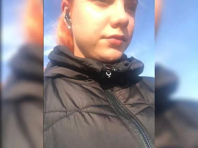 Dollye from BongaCams