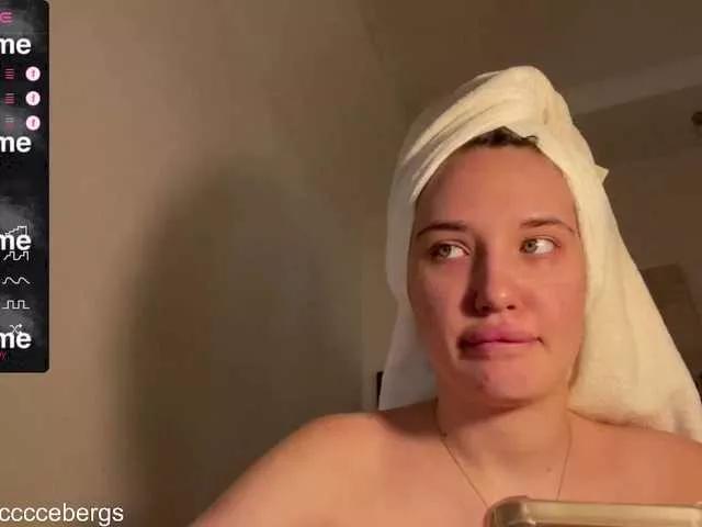 DoublePussyGirl from BongaCams