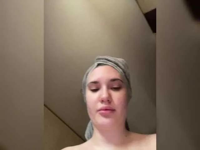 DoublePussyGirl from BongaCams