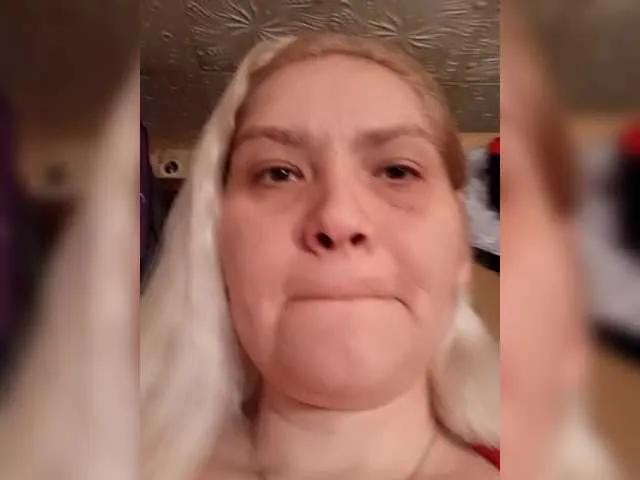 Eileen-Milly from BongaCams