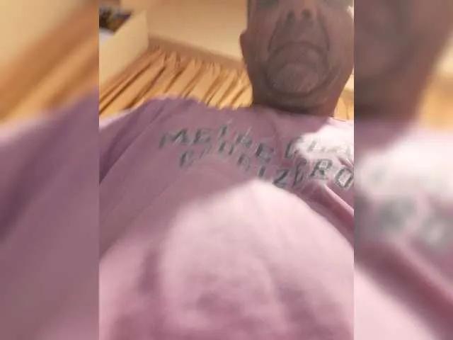 Elei2345 from BongaCams