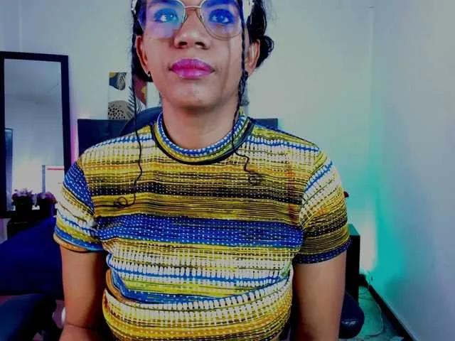 Ellie-Alves from BongaCams