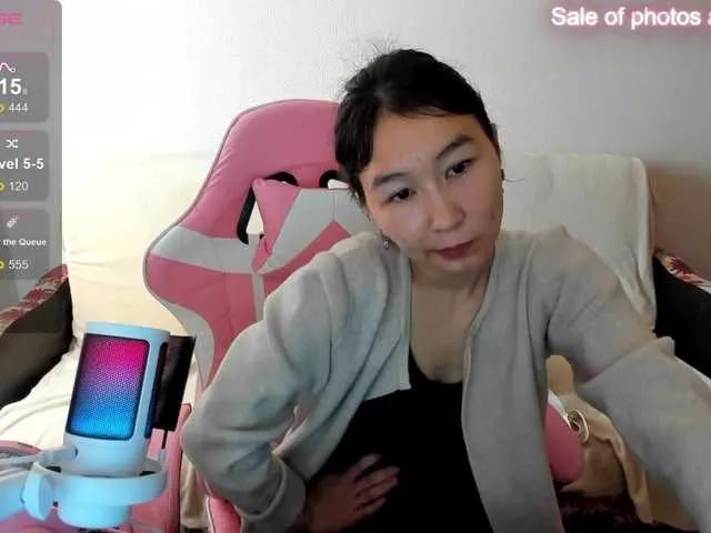 ElliMilka from BongaCams