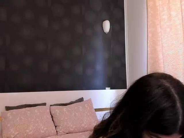 ELLY2 from BongaCams