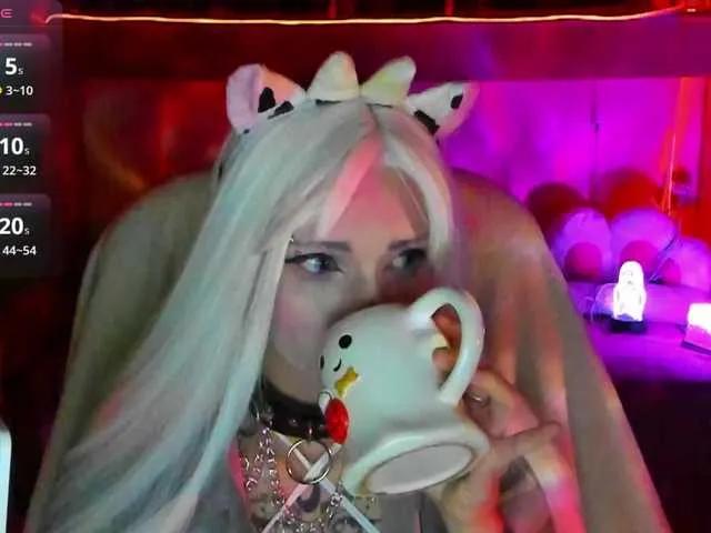 Elven1kiss from BongaCams