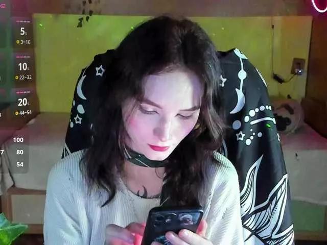 Elven1kiss from BongaCams