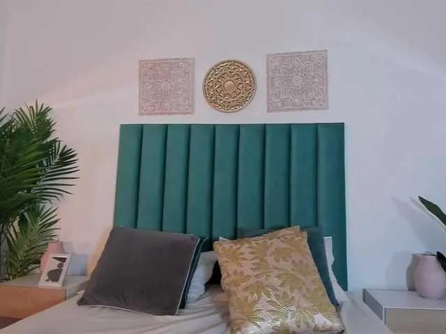 EmaaTaylor from BongaCams is Freechat