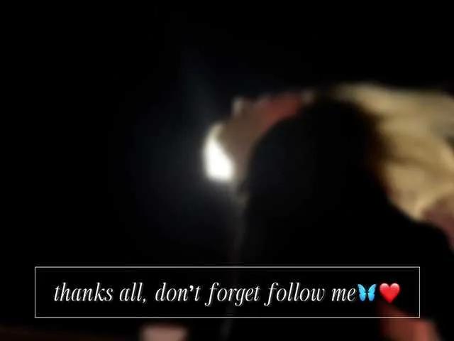 Emely1benz from BongaCams