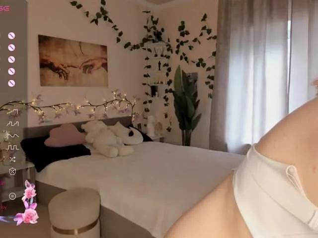 Emily-relish from BongaCams