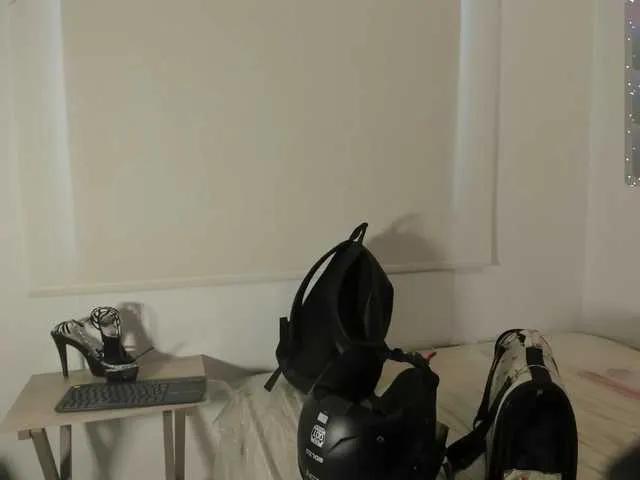Emilyjhons from BongaCams