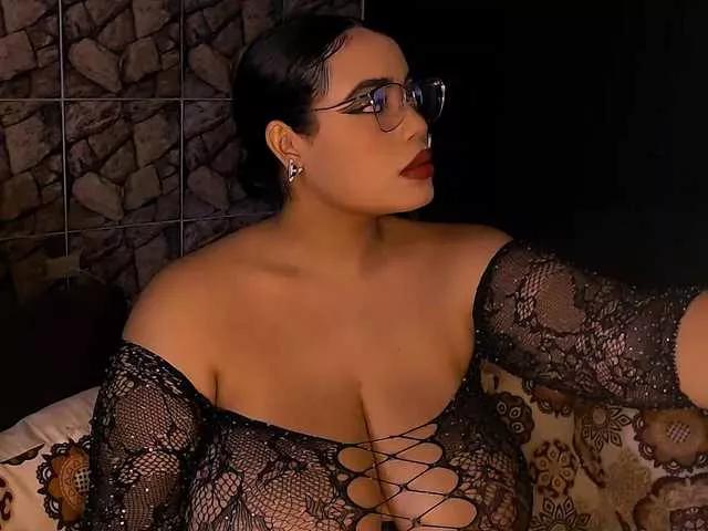 Emmacamille from BongaCams