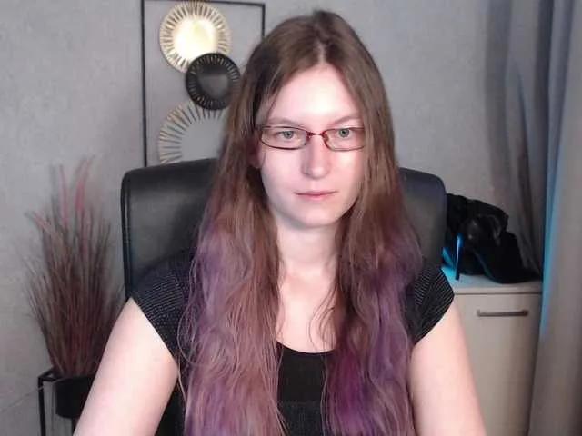 EmmaHeart from BongaCams