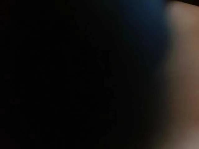 emmajonzlx from BongaCams