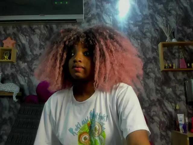 EMMAPARIS from BongaCams