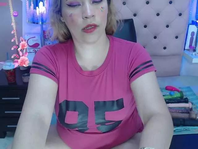 EmmaPink3 from BongaCams