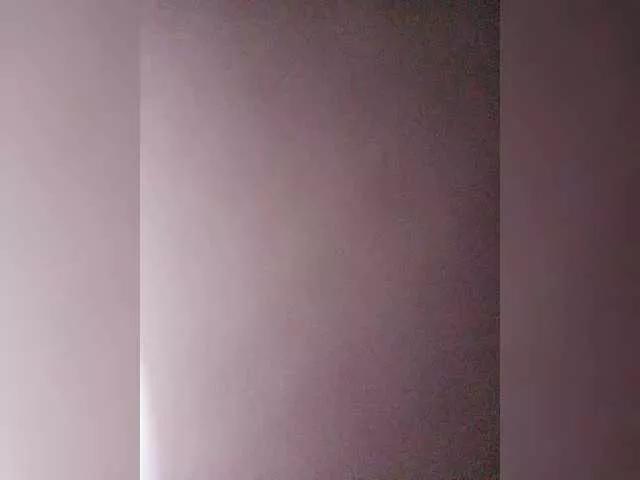 EmmiHot from BongaCams