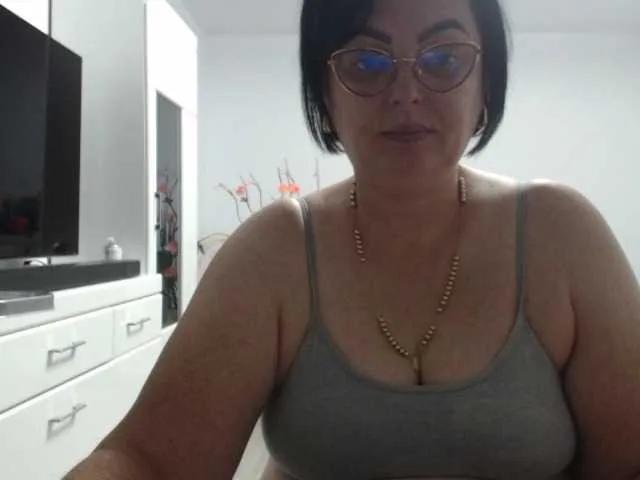 Emyllywhite from BongaCams is Freechat