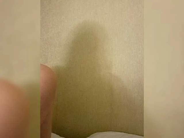 Enni1 from BongaCams