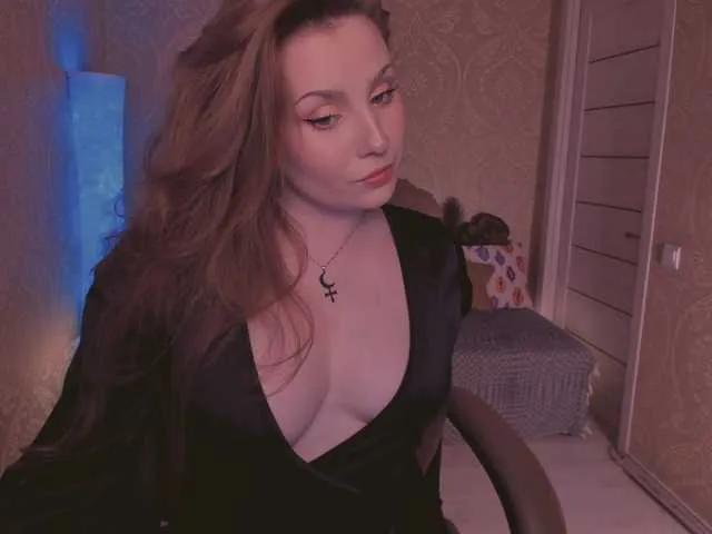 Esmeerrr from BongaCams is Freechat