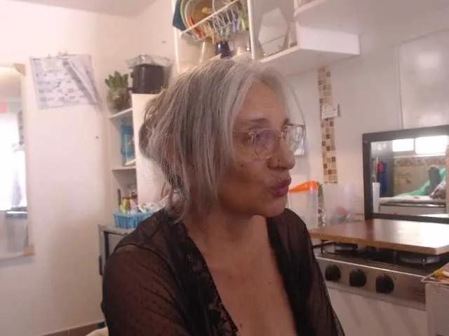 estelamars on BongaCams 