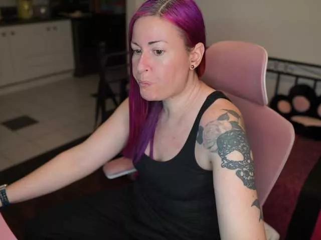 gennyrock from BongaCams