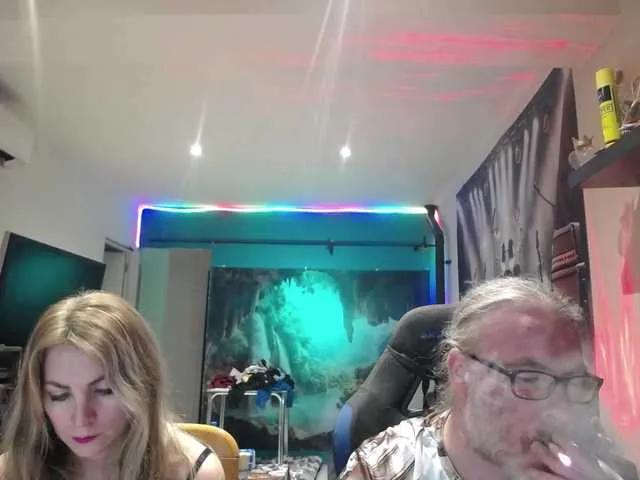 GiselleandJay from BongaCams is Freechat