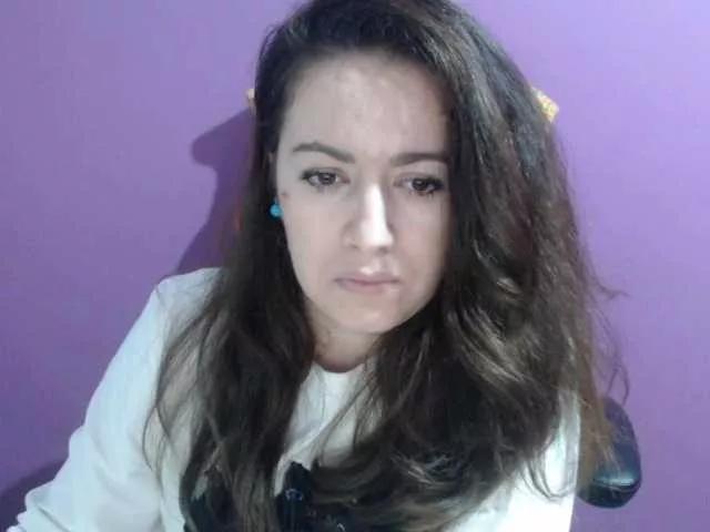 Gldsquirt23 from BongaCams
