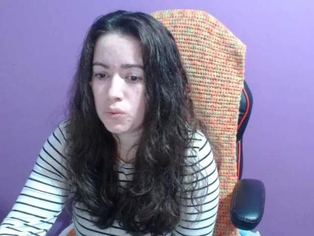 Gldsquirt23 from BongaCams