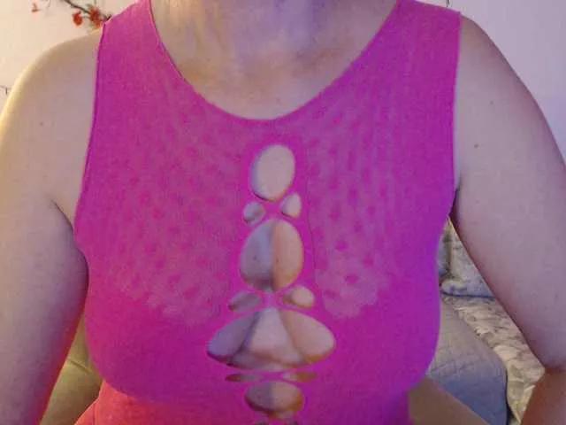 goodSnowQueen from BongaCams
