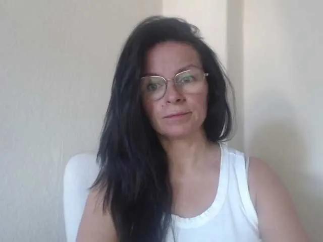 HelenSHOW1 from BongaCams