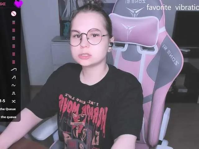 hellfire-club from BongaCams
