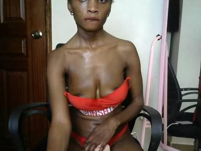 Hippyshanice from BongaCams
