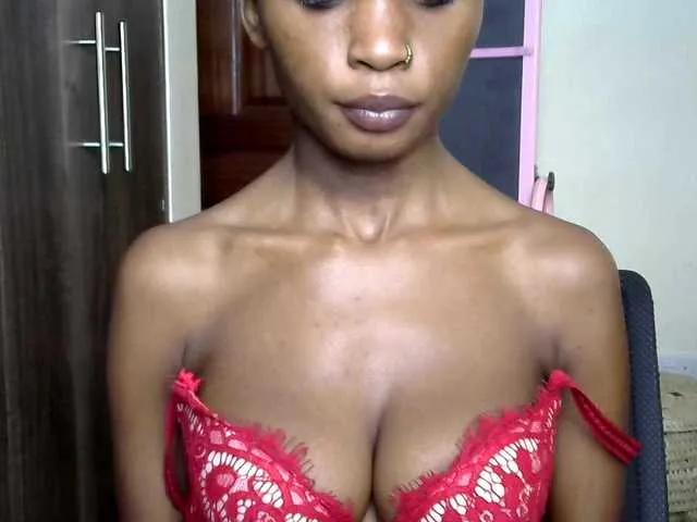 Hippyshanice from BongaCams