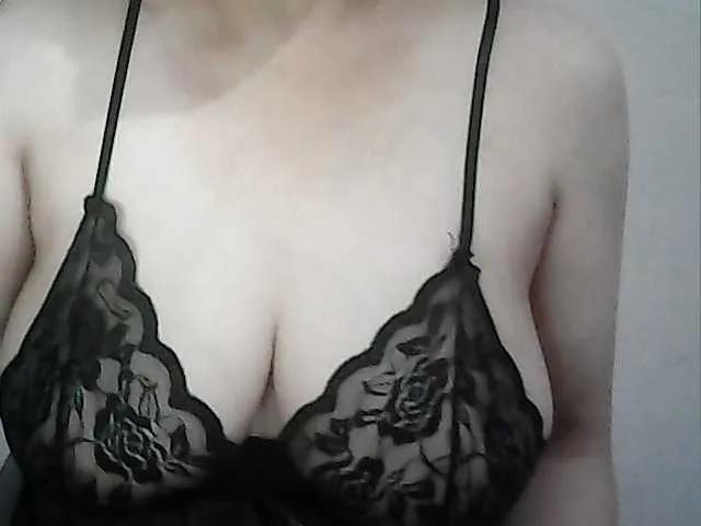 Hotbabyasian from BongaCams