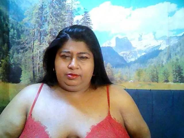 indianhoney from BongaCams