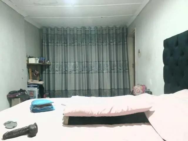 Indianmayaxoxo from BongaCams is Freechat