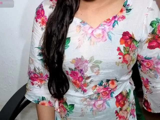 indianpooja from BongaCams