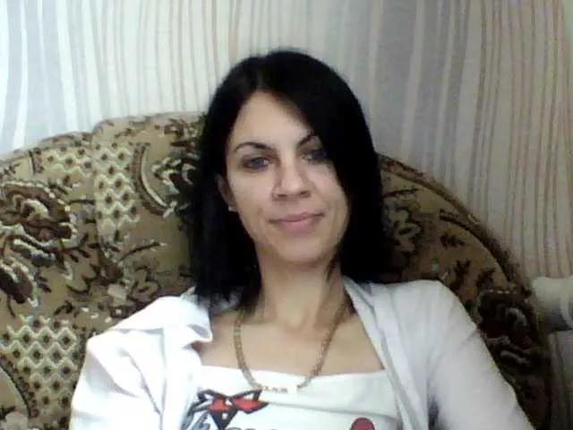 InjaAtHome from BongaCams