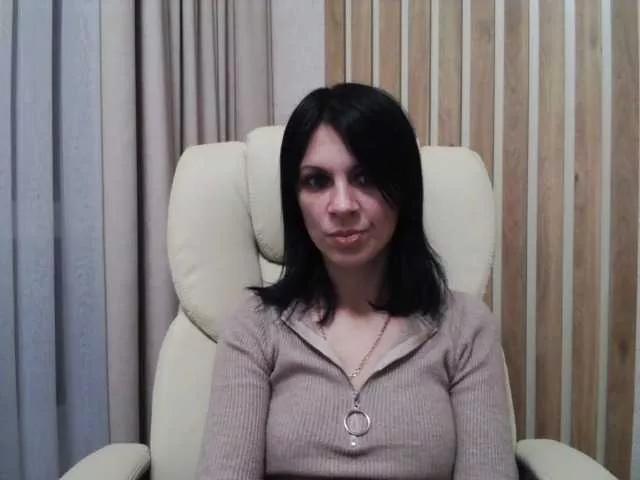 InjaAtHome from BongaCams