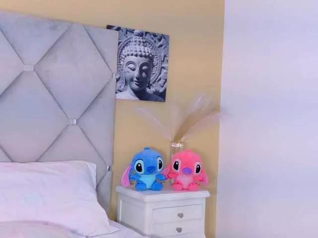 IsaValencia from BongaCams