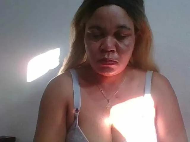 JELLA1 from BongaCams