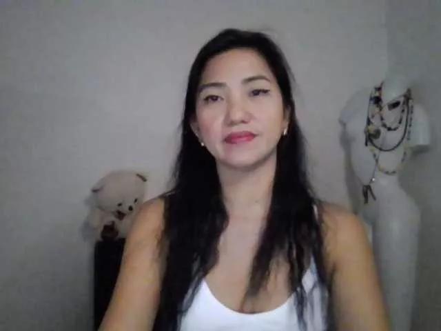 Jennahshampoo from BongaCams