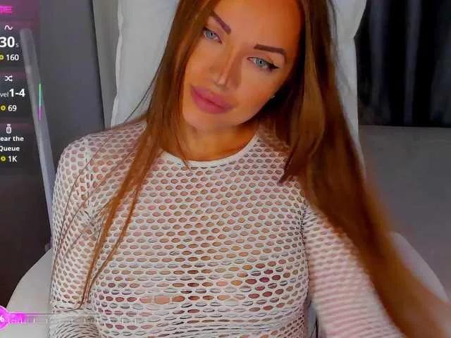 JenniferBomb from BongaCams