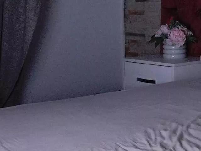 JessyBee from BongaCams