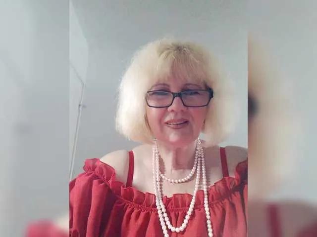 KASANDRABOLOSHKA from BongaCams