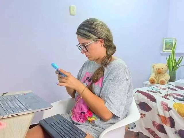 kattialov from BongaCams