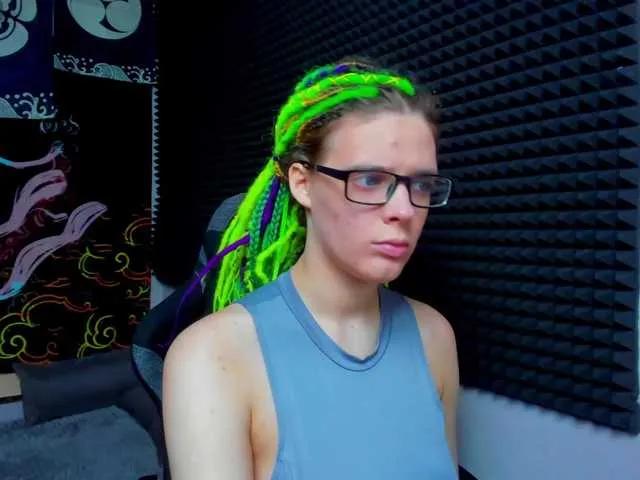 KIKIKrash from BongaCams