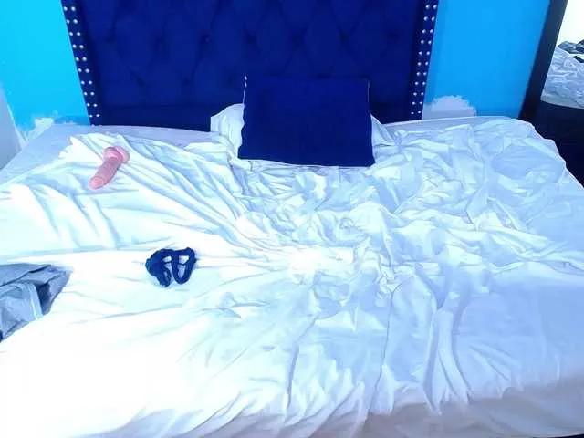 kinky-redhead18 from BongaCams