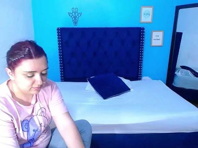 kinky-redhead18 from BongaCams